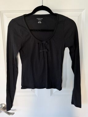 American Eagle Ribbed Keyhole Top